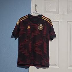 Selling  Germany 2022 world cup soccer jersey for 30 dollars