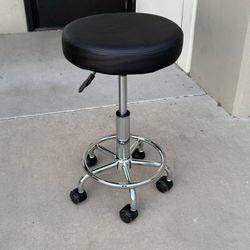 Rolling Stool Chair New