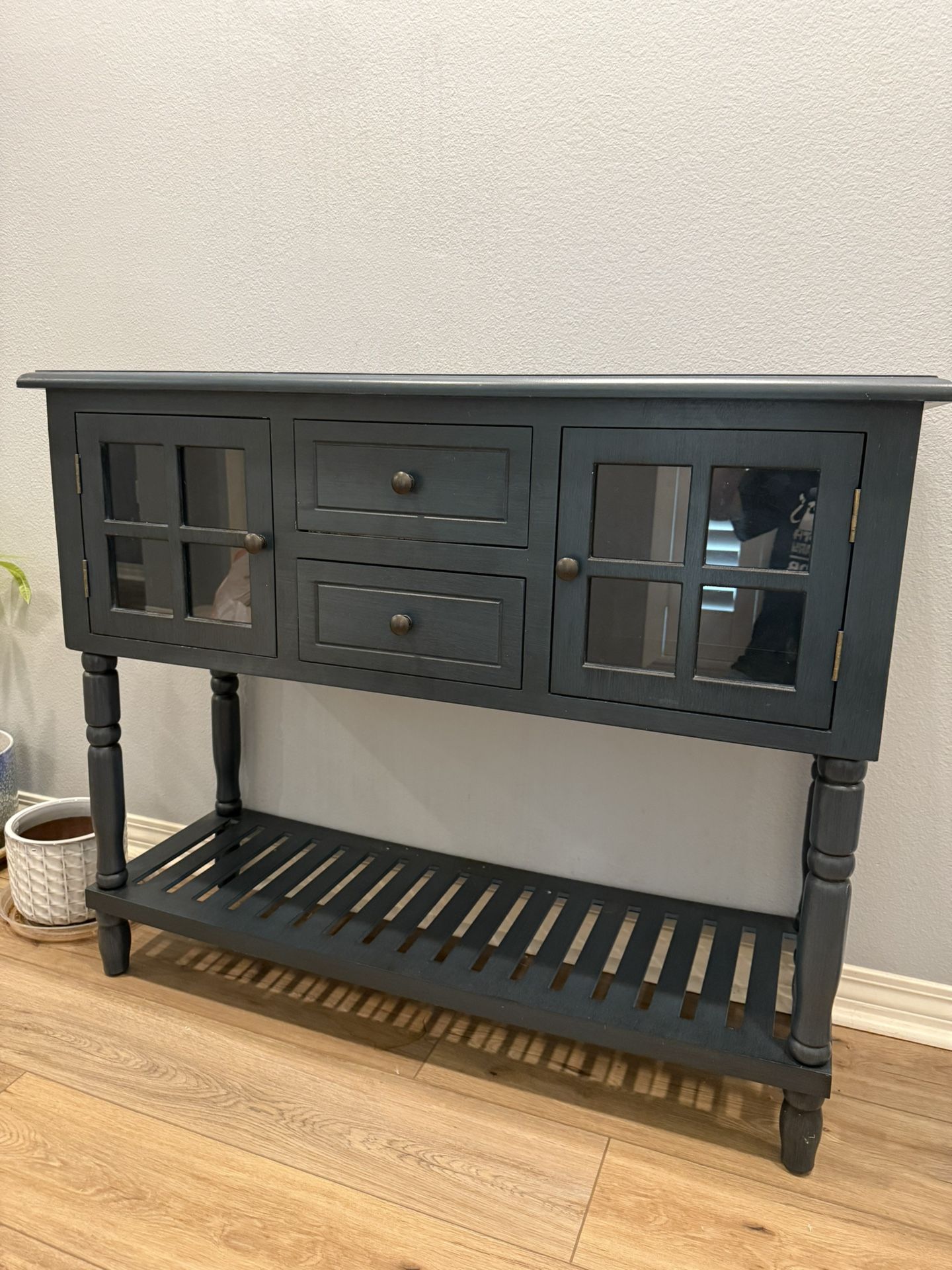 Entrance Table