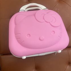 Hello Kitty makeup suitcase