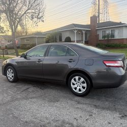 2011 Toyota Camry Le 