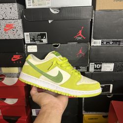 Nike SB Dunk Low Green Apple size 9 VNDS 