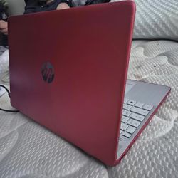 HP Laptop 15-dw0xxxc 