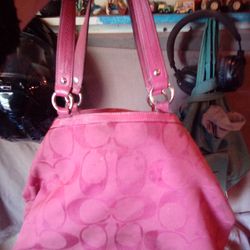 Hot pink Coach purse no: C1082-F14940