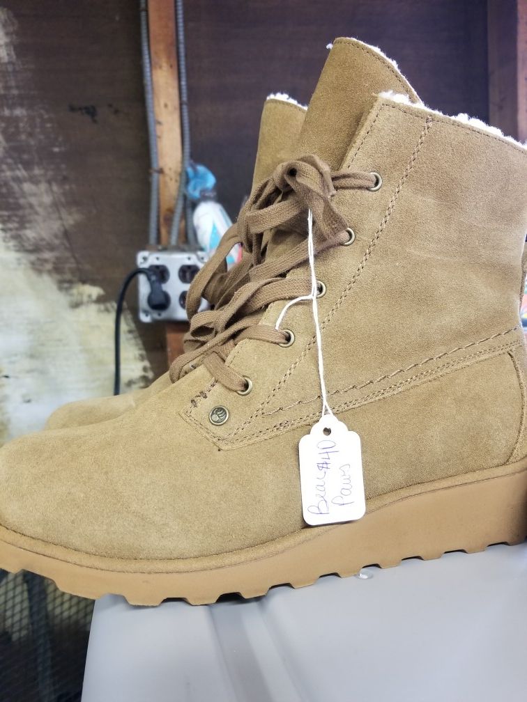 Bearpaws boots. Size 9 for Sale in Buffalo, NY OfferUp