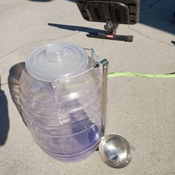 Juara jug for drinks party