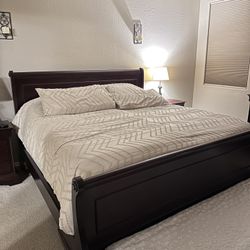 Full King Bedroom Set – 6 Matching Pieces w/ Sleigh Bed & TV Cabinet