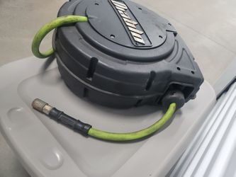 Air hose reel