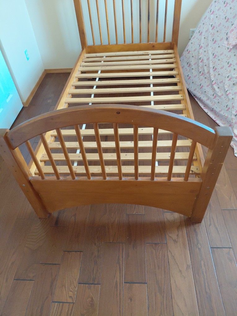 Twin Bed