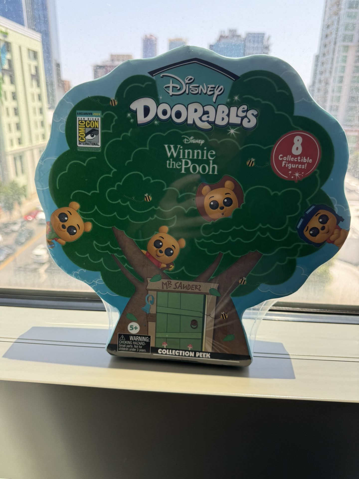 Disney Doorables 8 Piece Flocked Winnie the Pooh Se