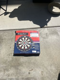 DMI Sports Brigadier Staple-free Bristle Dartboard