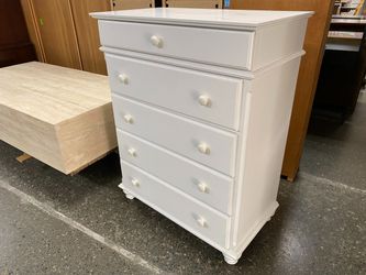 VERMONT TUBBS White 5-Drawer Tall Dresser