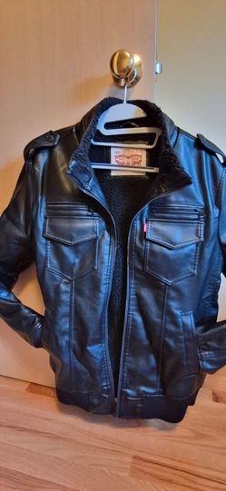 Levis jacket (mens size M)