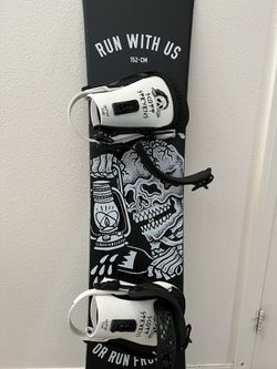 Ride Burnout Snowboard Black White 152cm for Sale in Fontana, CA