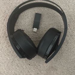 PlayStation Gold Wireless Headset