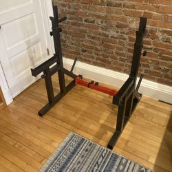 Squat rack / Bench Press