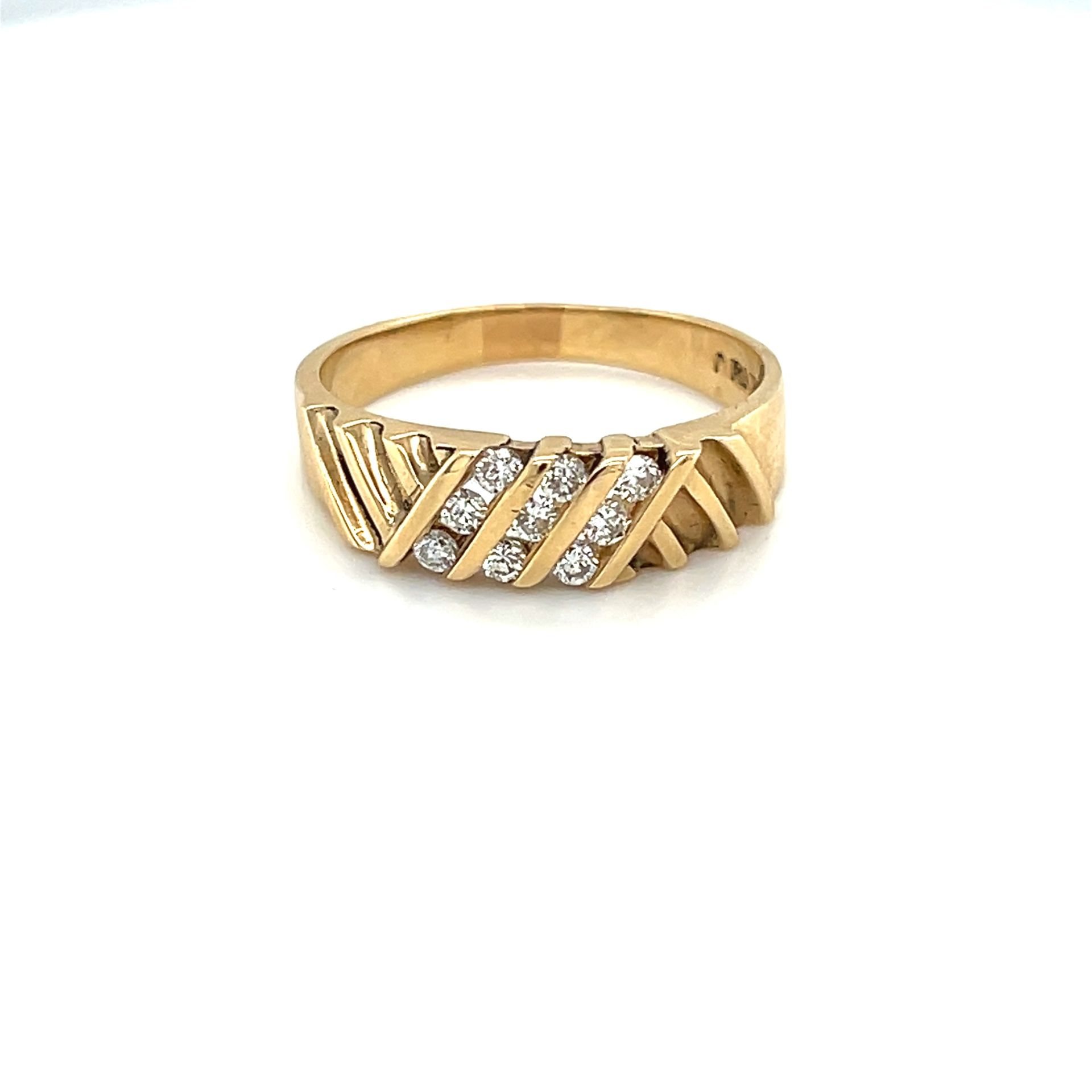 14k Diamond Wedding Band with 9 Dias