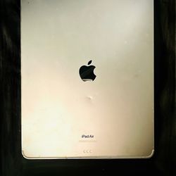 iPad Air 13 in Cellular+Wifi (broken Screen) 