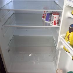 Hisense Mini Fridge