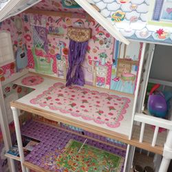 Doll House / Barbie House 