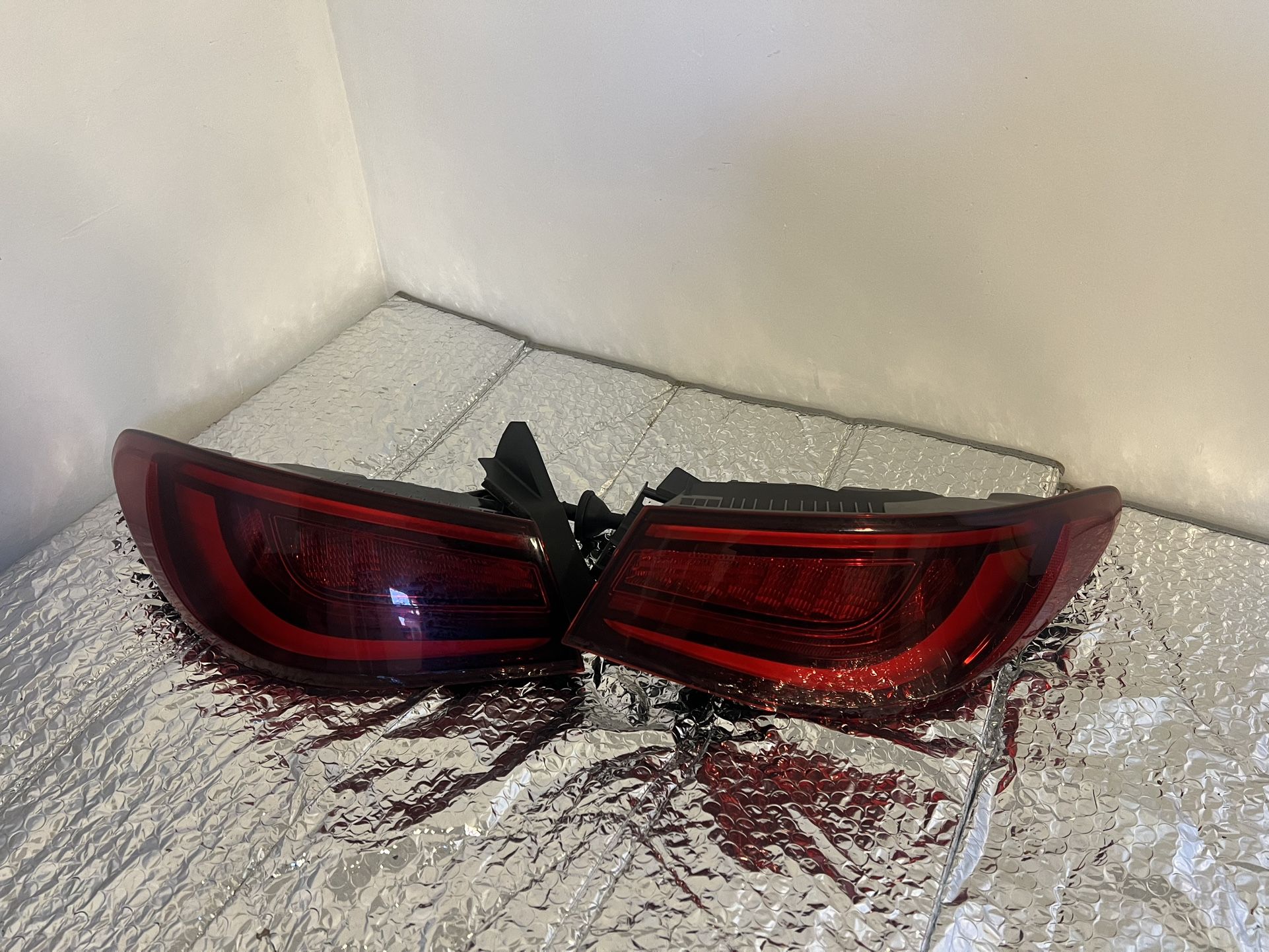 Infiniti Q60 Tail Lights 2017-23
