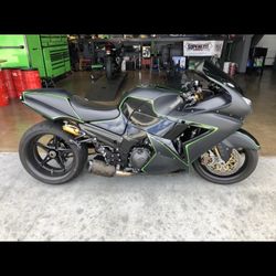 08 Kawasaki 1400R  custom bad ass