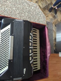 Video brand Accordion