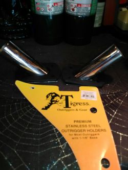 Tigress outrigger bases. 1 1/8 in. Base stainless steel