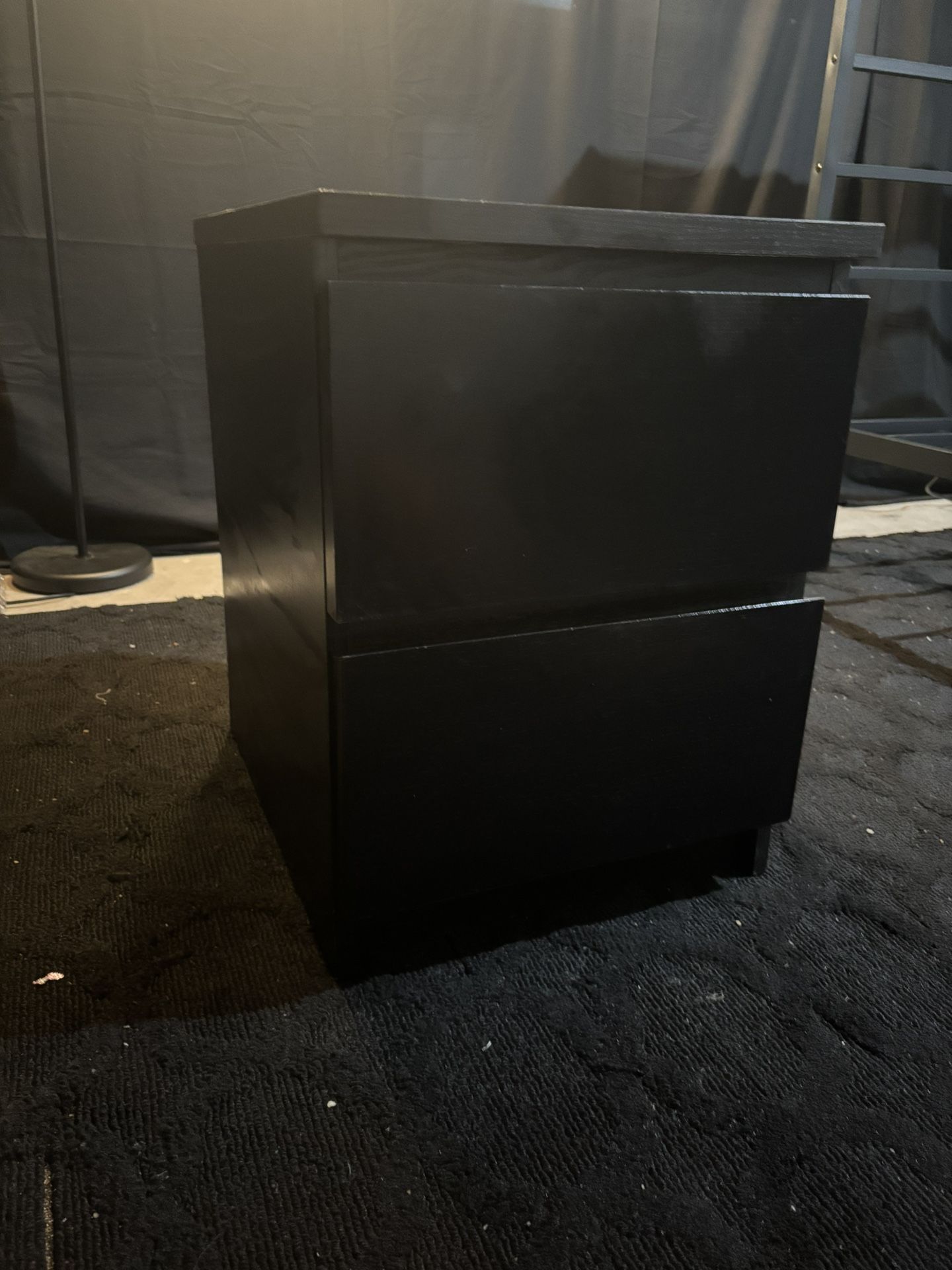 night stand with 2 drawers