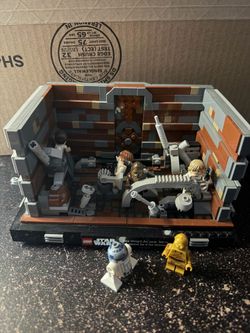 Death Star™ Trash Compactor Diorama (75339)