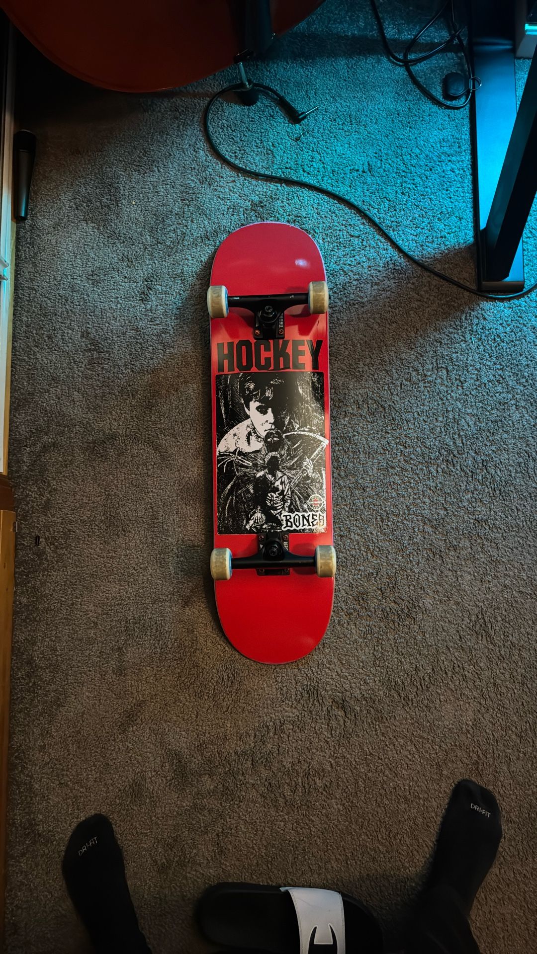 8.25 Hockey skate complete (220 value ridden twice)