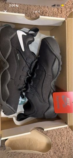 Nike Supreme Sneakers
