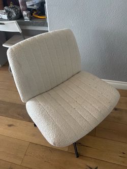 Cross cross chair