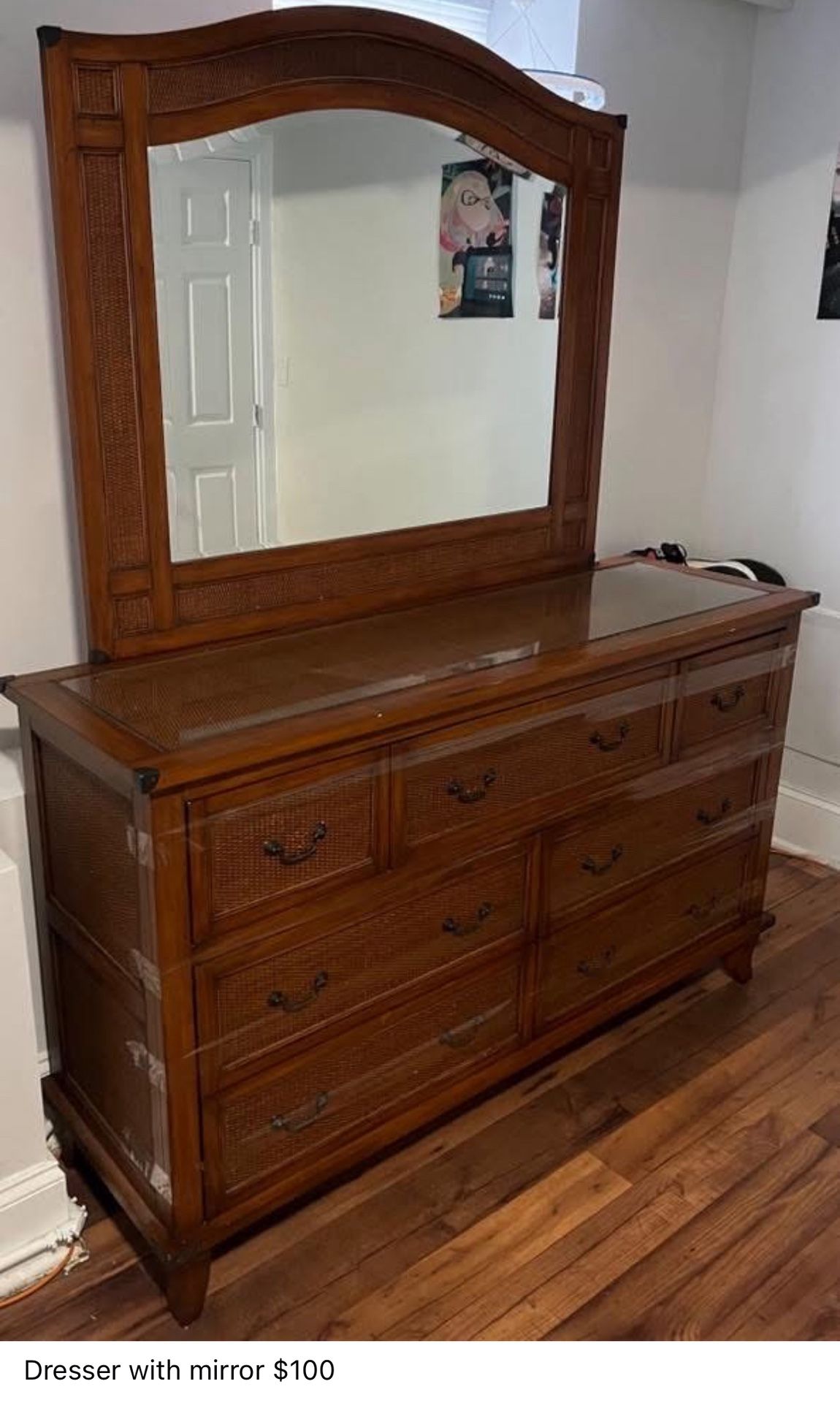 Solid Wood Dresser With Mirror 7 Draws