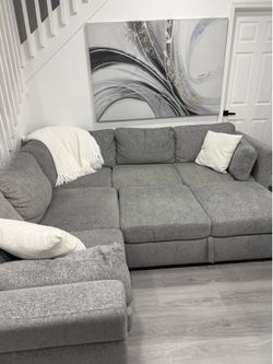 Grey pull out couch