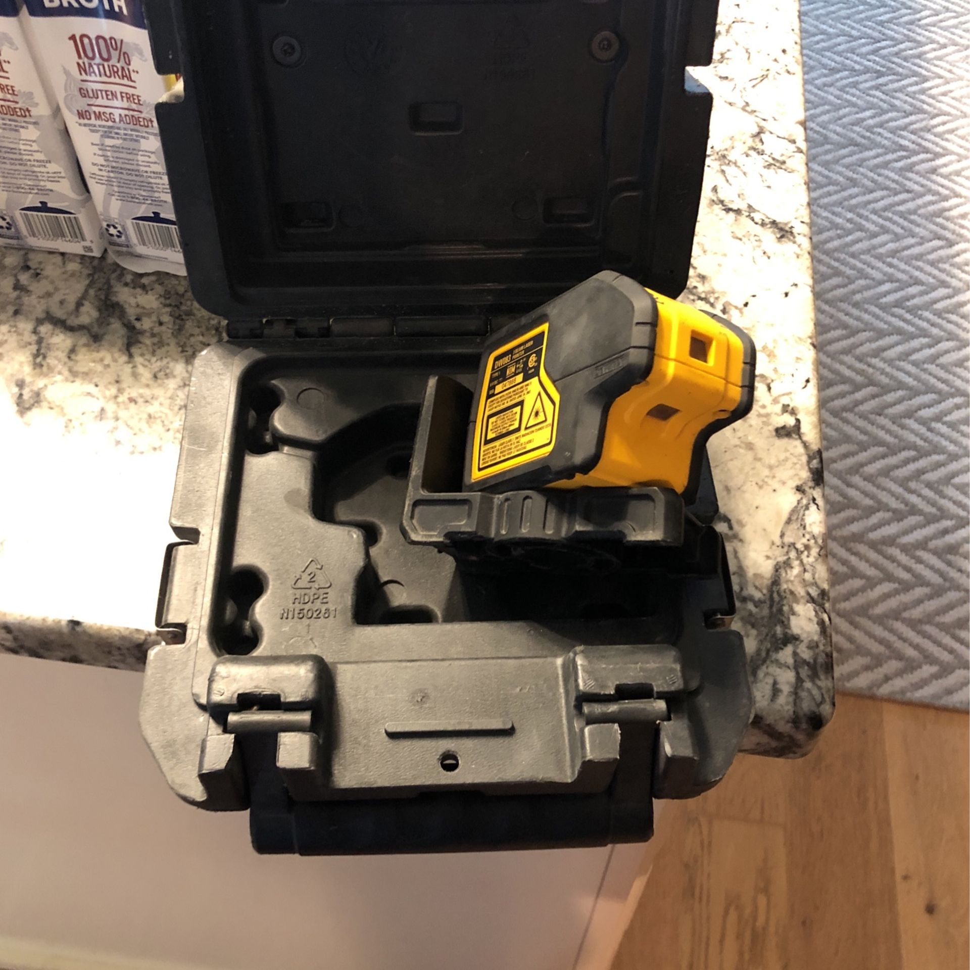 Dewalt 2 Way Dot Lazer