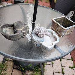 Planting Pots And Garden Turtle Sprinkler (Package Deal)