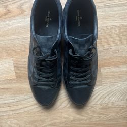 Black Louis Vuitton Shoes - Size 11