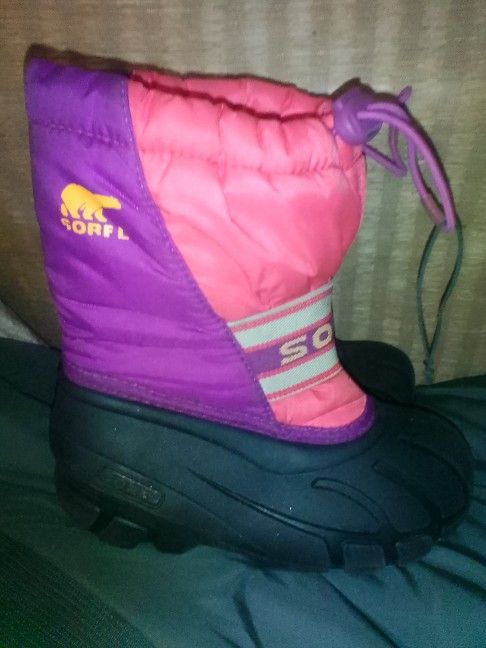 Girls Sorel Fully Insulated Snow Boots Size 12
