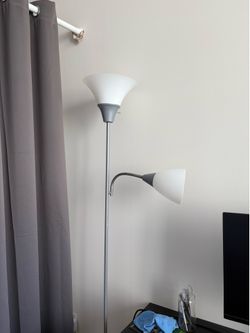 Floor Lamp with Reading Light – Excellent Condition
