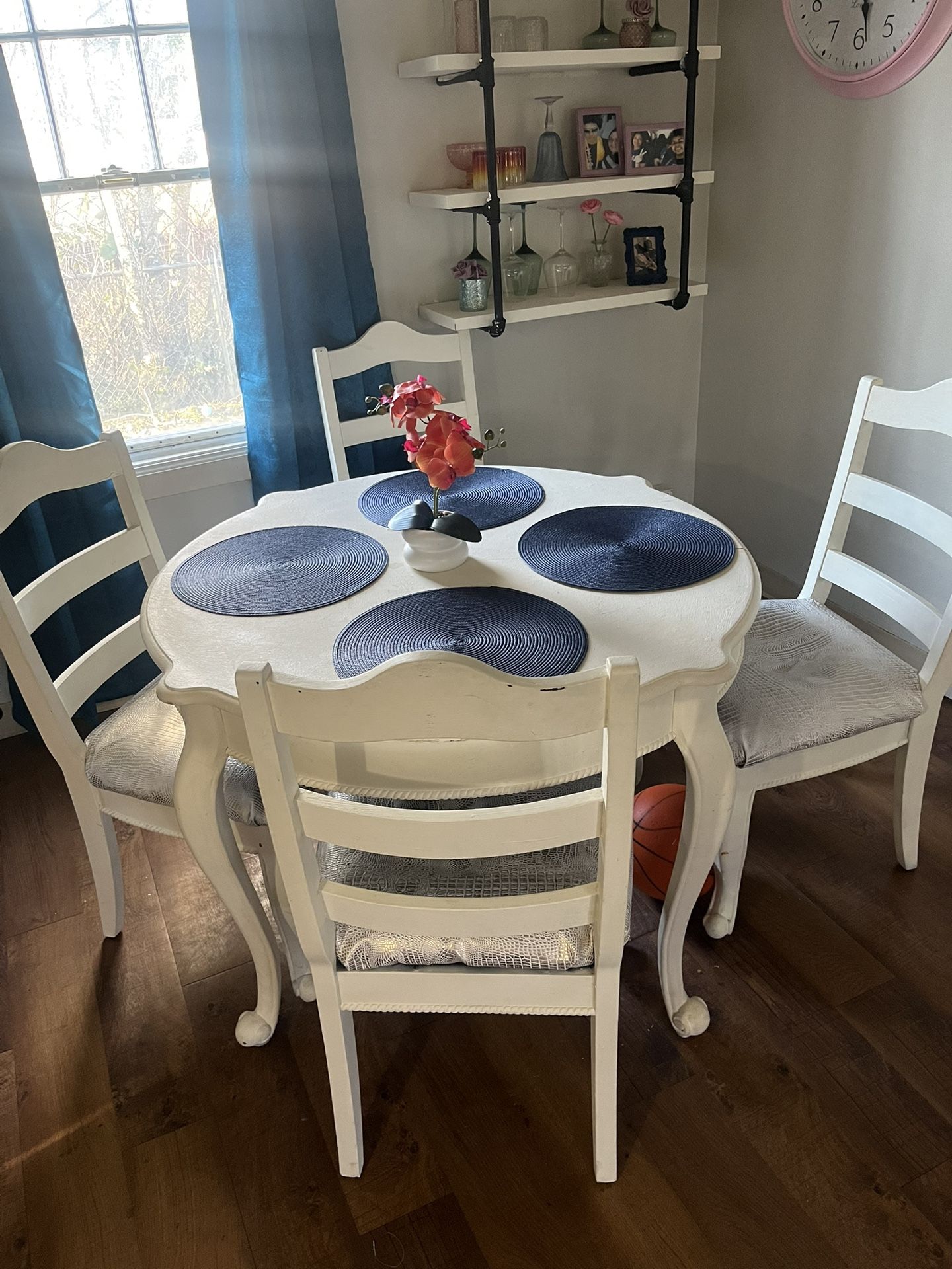 Kitchen Table