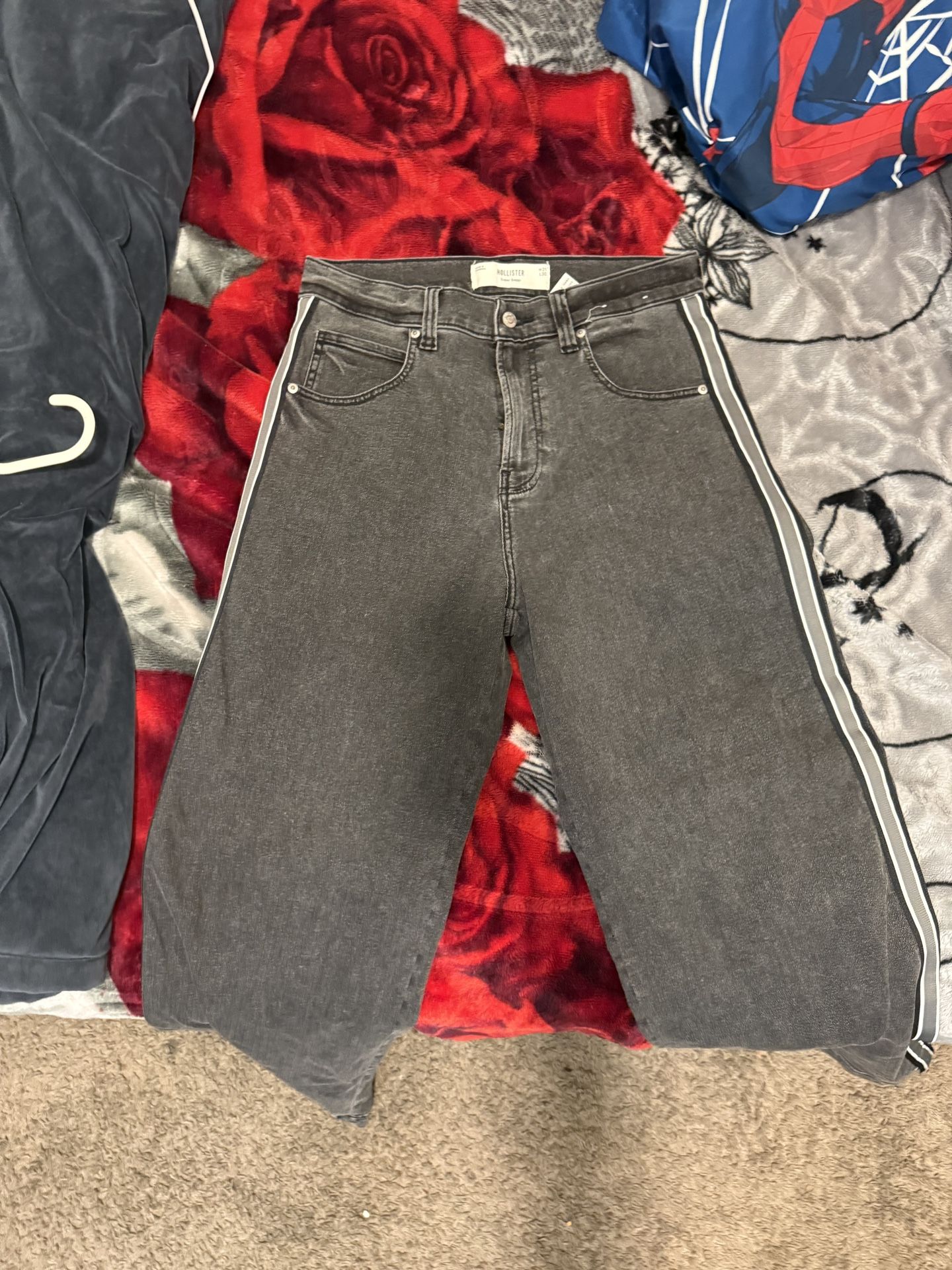 Hollister, Baggy Pants