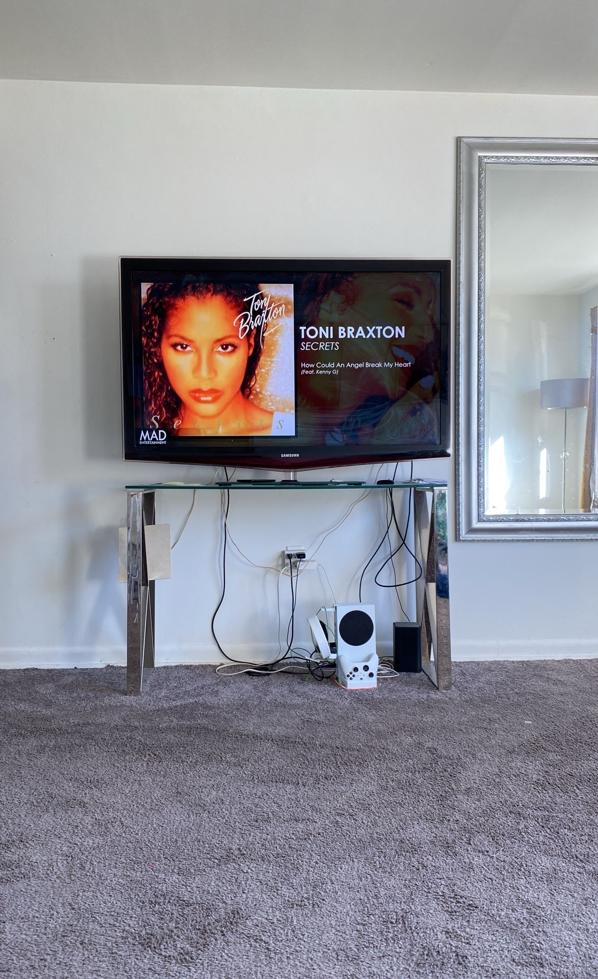 55 Or 60 Inch Tv