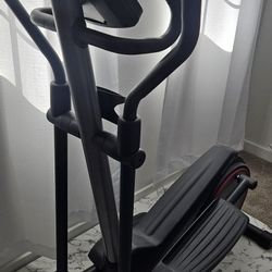 Elliptical Pro-Form Sport E20