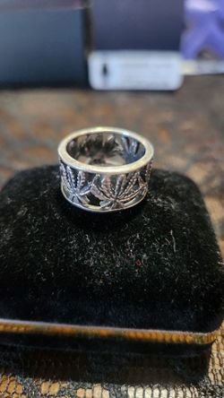 Vintage Silver Hippy Ring
