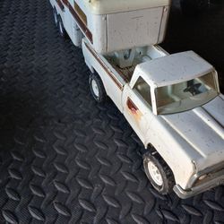 Vintage Fifth Wheel Camper Trailer And Truck 1974 Tonka