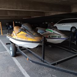 2 Jetskies