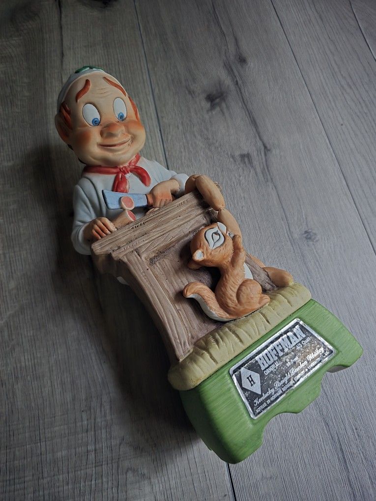 Music Box 1978 Vintage Hoffman Distilling Co. Mr. Lucky Series Decanter Mr. Butcher MusicBox Mister Butcher Music Box