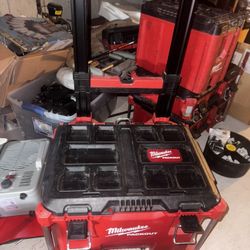 Milwaukee Adjustable Tool Box Dolly