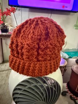 Gorro a crochet hecho a mano